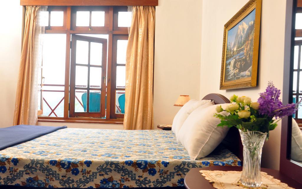 Primrose Inn Канді Екстер'єр фото