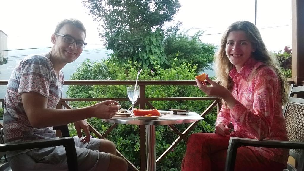Primrose Inn Канді Екстер'єр фото