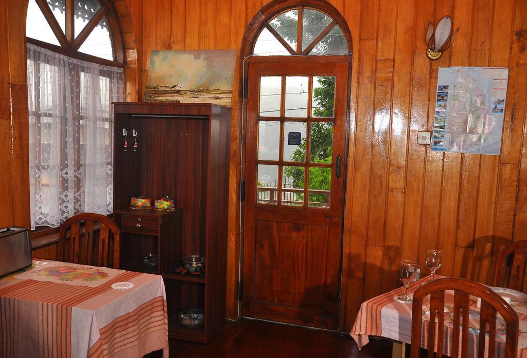 Primrose Inn Канді Екстер'єр фото
